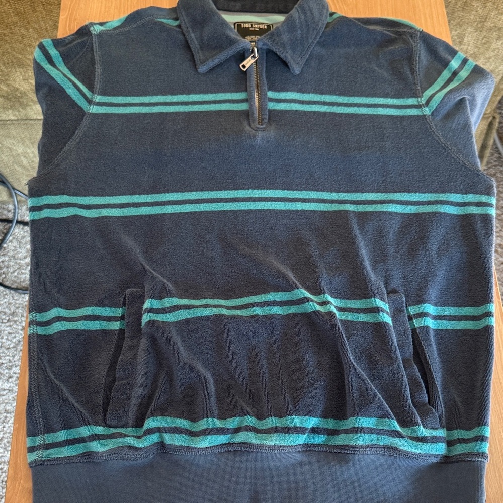 Todd Snyder Men's Zip-Up Terry Cloth pullover in Navy and Teal